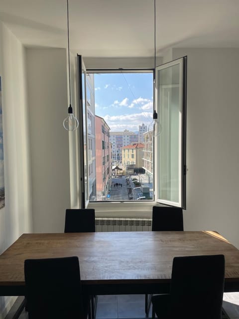 La Finestra sul Porto Apartment in Savona