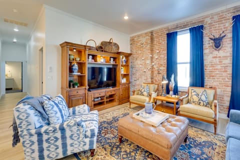 Downtown Emmett Apt 7 Mi to Black Canyon Dam Apartment in Salmon River