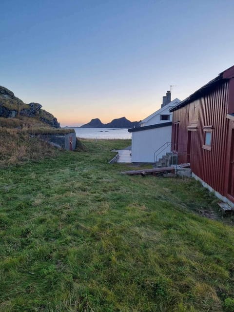 Prestholmen Værøy Lofoten House in Lofoten
