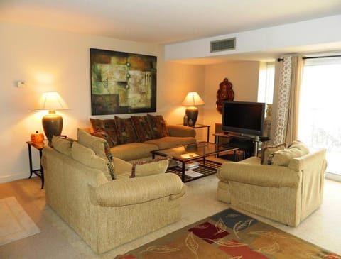 The henlopen 516 House in Henlopen Acres