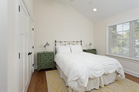 Columbia avenue 34 House in Henlopen Acres