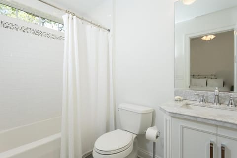 Columbia avenue 34 House in Henlopen Acres