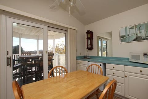 Maryland avenue 13b House in Henlopen Acres