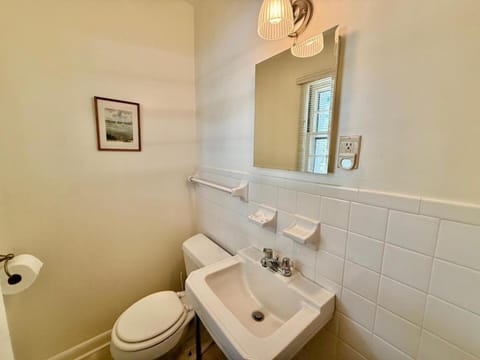 Henlopen avenue 66 House in Henlopen Acres