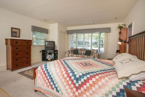 Fields end road 60 House in Henlopen Acres