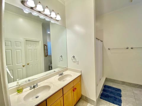 Columbia avenue 23 House in Henlopen Acres