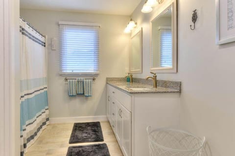 Bayard avenue 2202b House in Dewey Beach