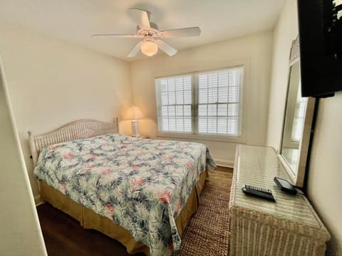 Clayton street 17b House in Dewey Beach