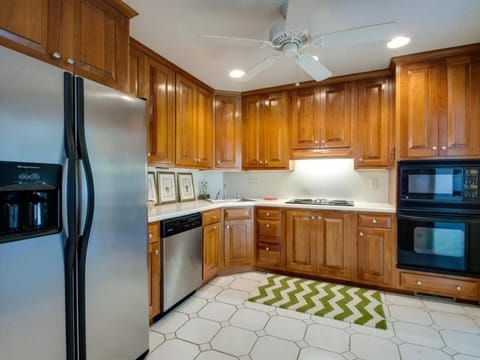 Virginia avenue 27 House in Henlopen Acres