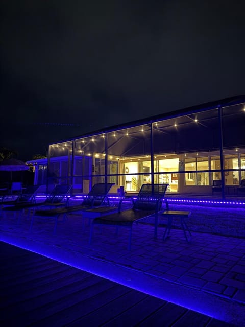 Open for Spring Break! Dockside Oasis on the canal House in Cortez