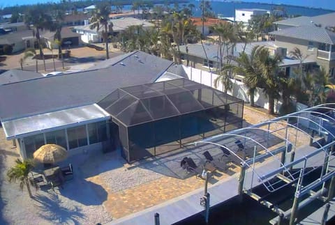 Open for Spring Break! Dockside Oasis on the canal House in Cortez