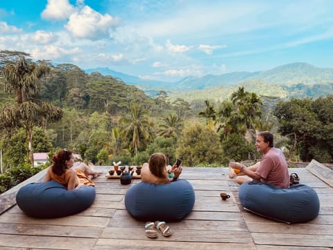 Natural landscape, View (from property/room), Guests, Mountain view, group of guests