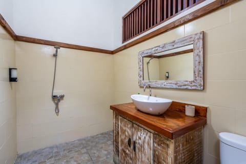 3-Bedroom Villa near Kudeta Beach - Oberoi Street By iBali Management Villa in Kuta