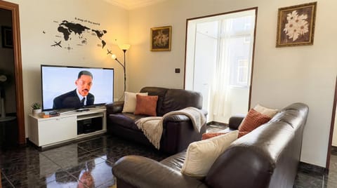 Lounge or bar