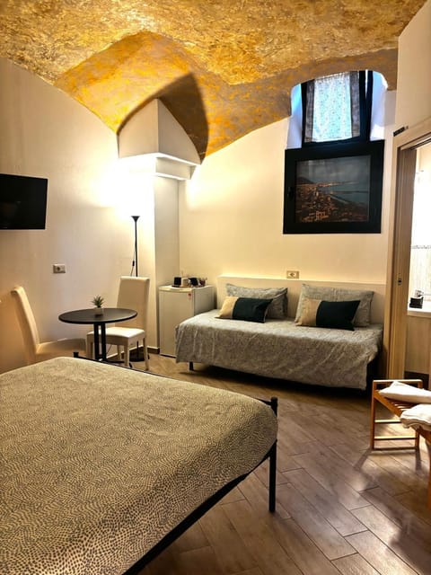 Petros rooms&apartments Bed and Breakfast in Salerno