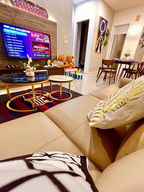 TV and multimedia, Living room, Seating area, Evening entertainment