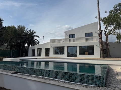 Property building, Pool view
