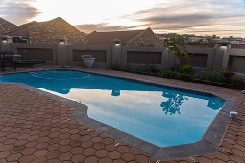 El De Mon Apartment in Western Cape