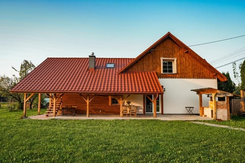 Property building, Garden, Garden, Balcony/Terrace, Garden view