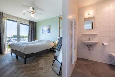 Bed, Bathroom, Bedroom