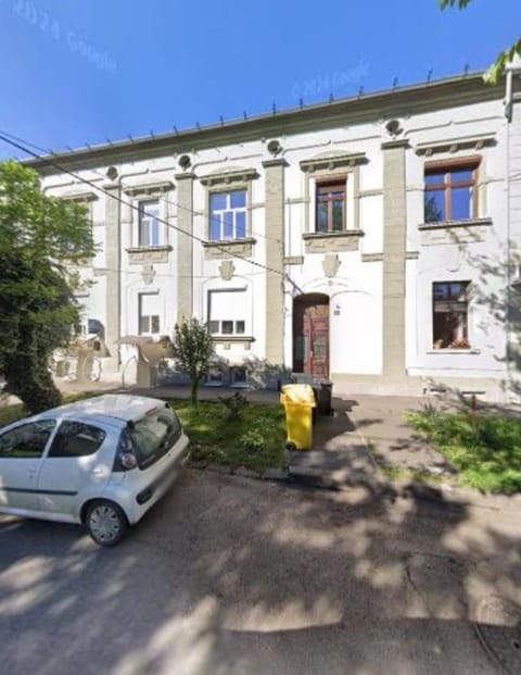 Apartment in the historical house Apartment in Timisoara