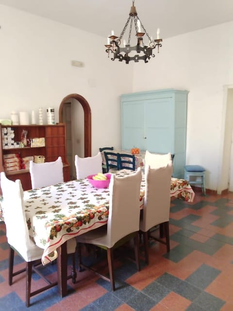 Communal lounge/ TV room, Dining area