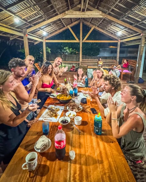 People, Food and drinks, Dining area, Guests, Drinks, group of guests