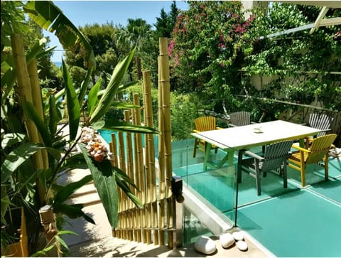 Patio, Garden, Balcony/Terrace, Garden view, Pool view, Swimming pool, sunbed