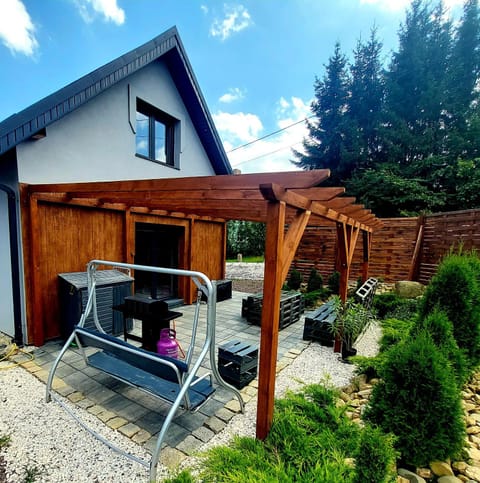 Property building, Garden, Balcony/Terrace, Balcony/Terrace