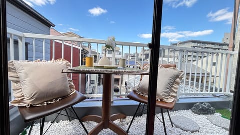 Property building, View (from property/room), Balcony/Terrace, Food and drinks