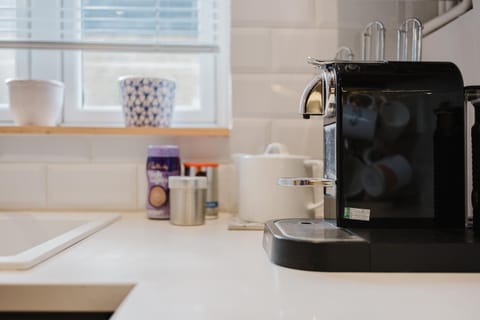 Stylish Retreat with Private Garden in Tetbury Apartment in Tetbury