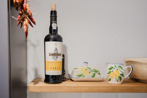 Stylish Retreat with Private Garden in Tetbury Apartment in Tetbury