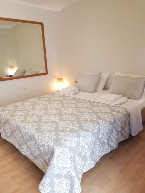 COZY Apt BY THE SEA AT VOULIAGMENI Apartment in Vouliagmeni