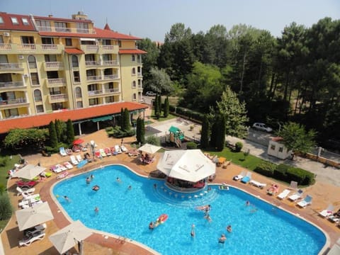 Balcony/Terrace, Swimming pool