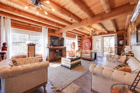 4 Mi to Mickler Beach Group Getaway with Lush Yard! House in Palm Valley