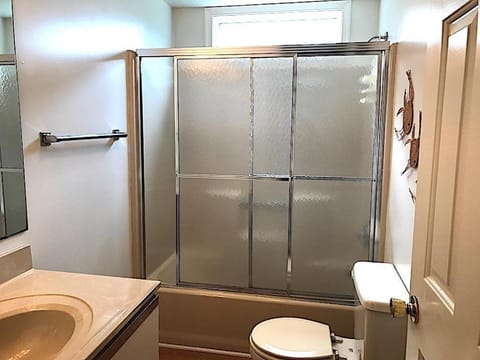 Dicinson avenue 11a House in Dewey Beach