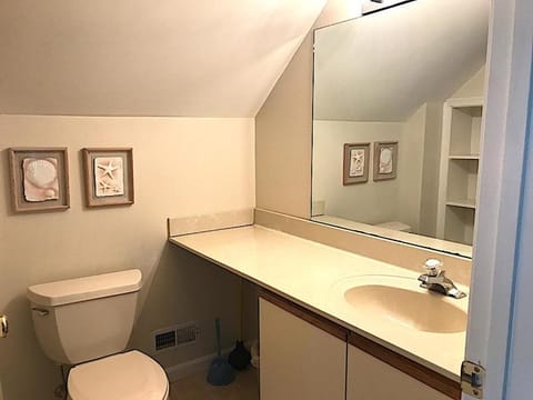 Dicinson avenue 11b House in Dewey Beach