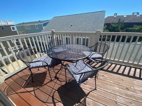 Dicinson avenue 11b House in Dewey Beach