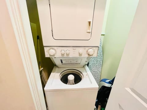 Dicinson avenue 7b House in Dewey Beach