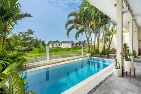Day, Garden, Garden view, Pool view, Swimming pool, sunbed