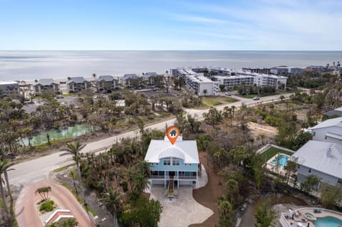 Gorgeous Villa in Coveted Butterknife Community House in Sanibel Island