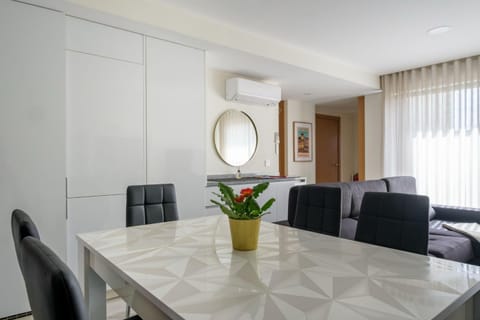 Living room, Seating area, Dining area, air conditioner
