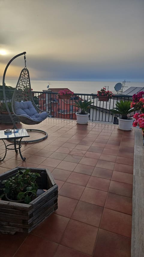 Natural landscape, Balcony/Terrace, Sunset