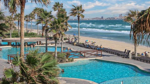 Property building, Day, Beach, Pool view, Sea view, Swimming pool, sunbed