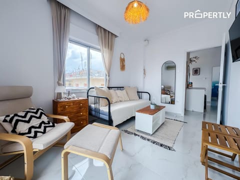 TV and multimedia, Living room, Photo of the whole room, Seating area