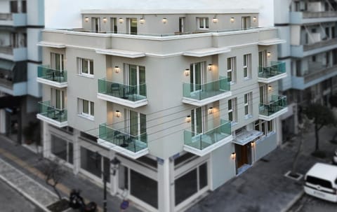 Property building, Neighbourhood, Location