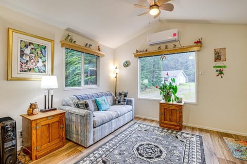 Remote Workers Welcome Tiny Home in Port Angeles! House in Port Angeles