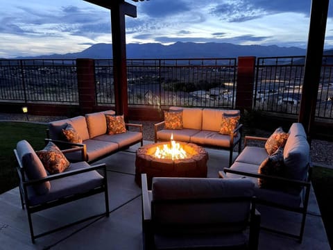 Patio, View (from property/room), Mountain view, Sunset, fireplace