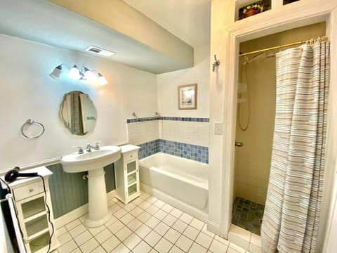 Sea winds 1 House in Dewey Beach