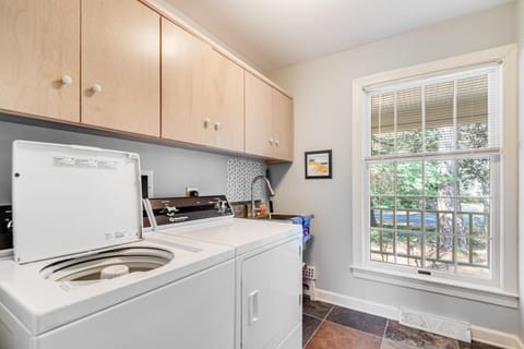 Fields end road 64 House in Henlopen Acres